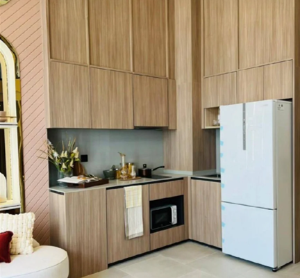 For RentCondoSiam Paragon ,Chulalongkorn,Samyan : Cooper Siam 51 sq.m. Sell & Rent Eng 中 日 Please add LINE ID @806qphgn o8415o5483