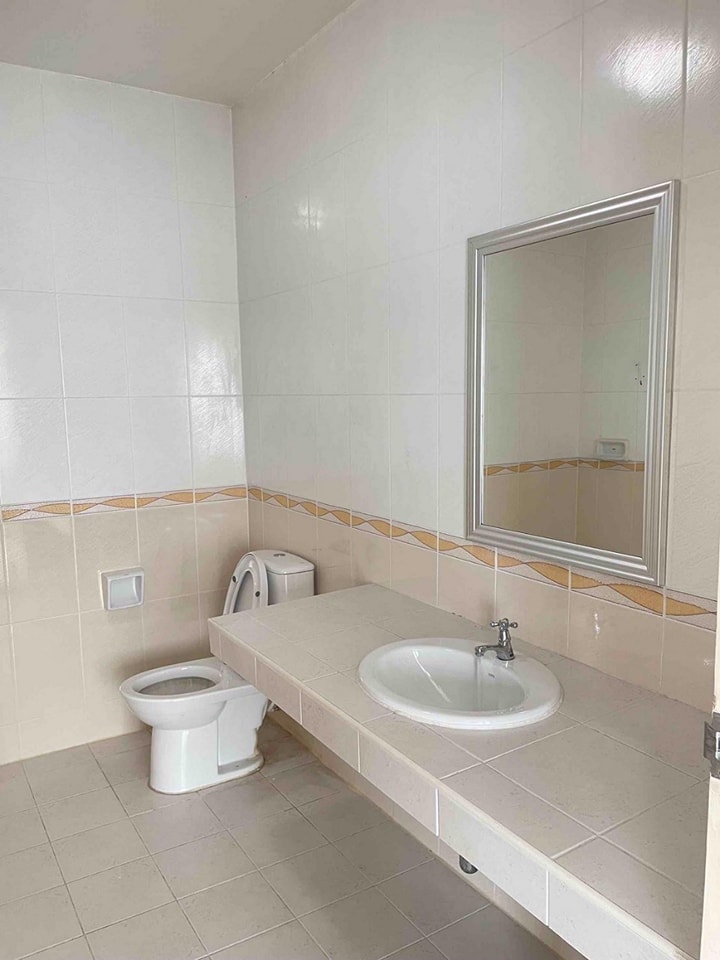 For SaleHome OfficeKaset Nawamin,Ladplakao : S-PSK101 Home office, Soi Prasert Manukit 45, size 32 sq m., 4 floors, usable area 311 sq m., 3 bedrooms, 2 bathrooms, 6.7 million. 064-959-8900