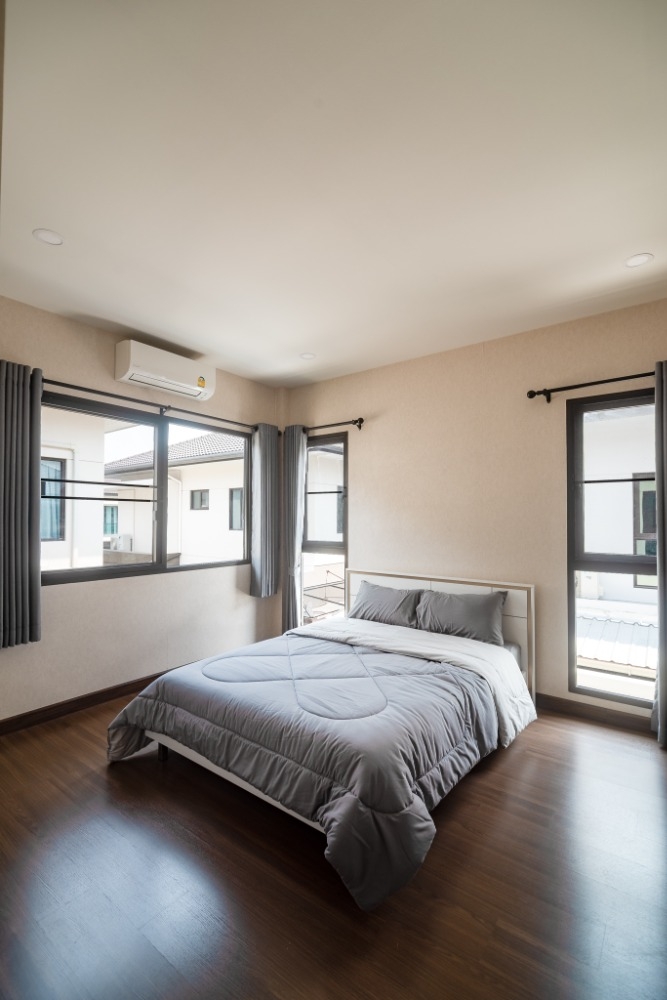 ขายบ้านบางนา แบริ่ง ลาซาล : บ้านเดี่ยวหรูหลังใหญ่ ในซอยราชวินิต บางแก้ว พร้อมเฟอร์ฯและเครื่องใช้ไฟฟ้า ใกล้ทางด่วนและเมกาบางนา