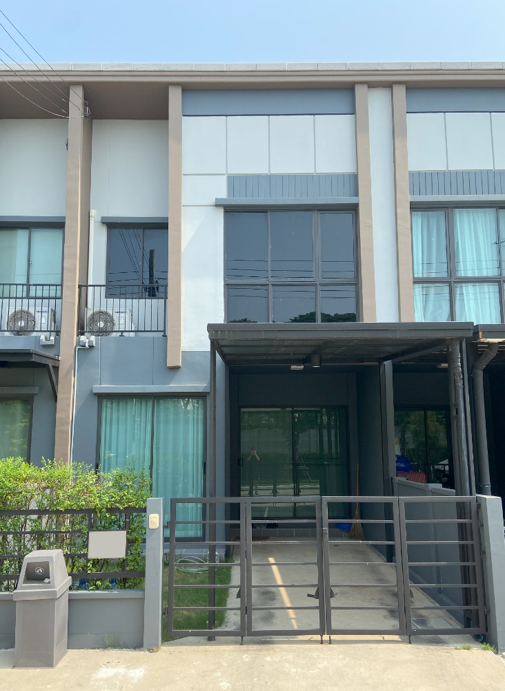 ขายทาวน์โฮมนนทบุรี บางใหญ่ บางบัวทอง : ขายบ้าน พลีโน่ บางใหญ่ 2 (Private Zone พร้อมเฟอร์นิเจอร์) หน้าบ้านทิศใต้ ไม่ชนใคร ใกล้รถไฟสายสีม่วง เซ็นทรัลเวสเกต