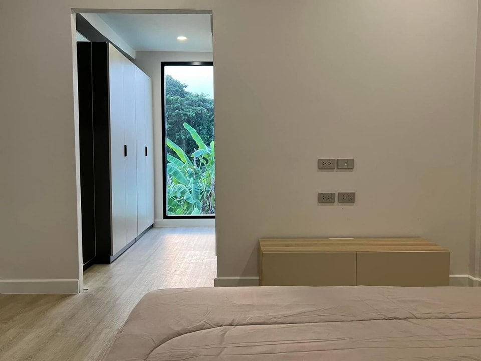 For SaleTownhomeSukhumvit, Asoke, Thonglor : S-HEPD101 Ekkamai 22 Pridi-Bhanomyong 41, size 30 sq m., usable area 200 sq m., 4 bedrooms, 3 bathrooms (parking for 2 cars) 18.5 million. 064-959-8900