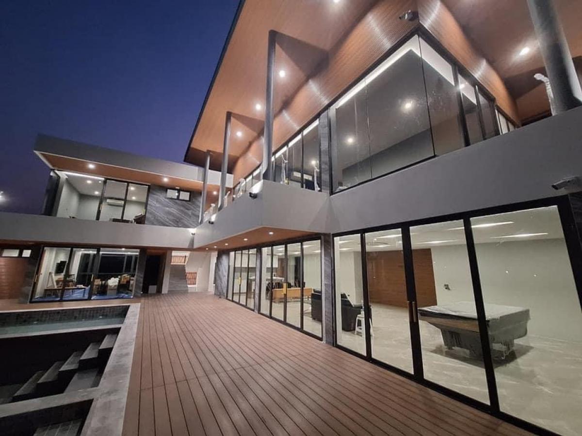 ขายบ้านปากช่อง เขาใหญ่ : 📢👇ขาย บ้านเพิ่งสร้างเสร็จใหม่  (เมษายน 67) วิวเขา 360 องศา พร้อมสระว่ายน้ำ ระบบเกลือ ตั้งอยู่ในพื้นที่ ที่อากาศดี ตลอดปี (กุดคล้า) บ้านหลังใหญ่ พื้นที่ใหญ่ ตกแต่งครบ พร้อมเข้าอยู่