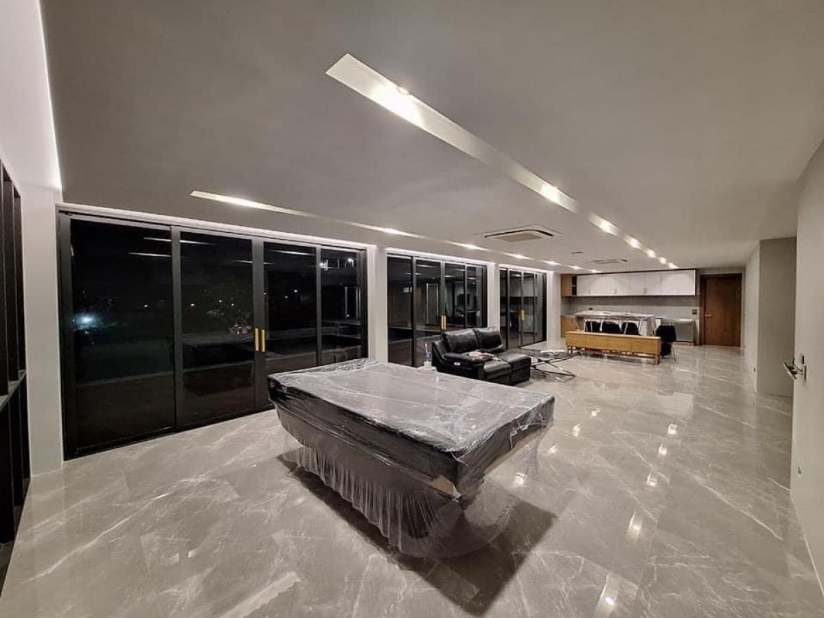 ขายบ้านปากช่อง เขาใหญ่ : 📢👇ขาย บ้านเพิ่งสร้างเสร็จใหม่  (เมษายน 67) วิวเขา 360 องศา พร้อมสระว่ายน้ำ ระบบเกลือ ตั้งอยู่ในพื้นที่ ที่อากาศดี ตลอดปี (กุดคล้า) บ้านหลังใหญ่ พื้นที่ใหญ่ ตกแต่งครบ พร้อมเข้าอยู่