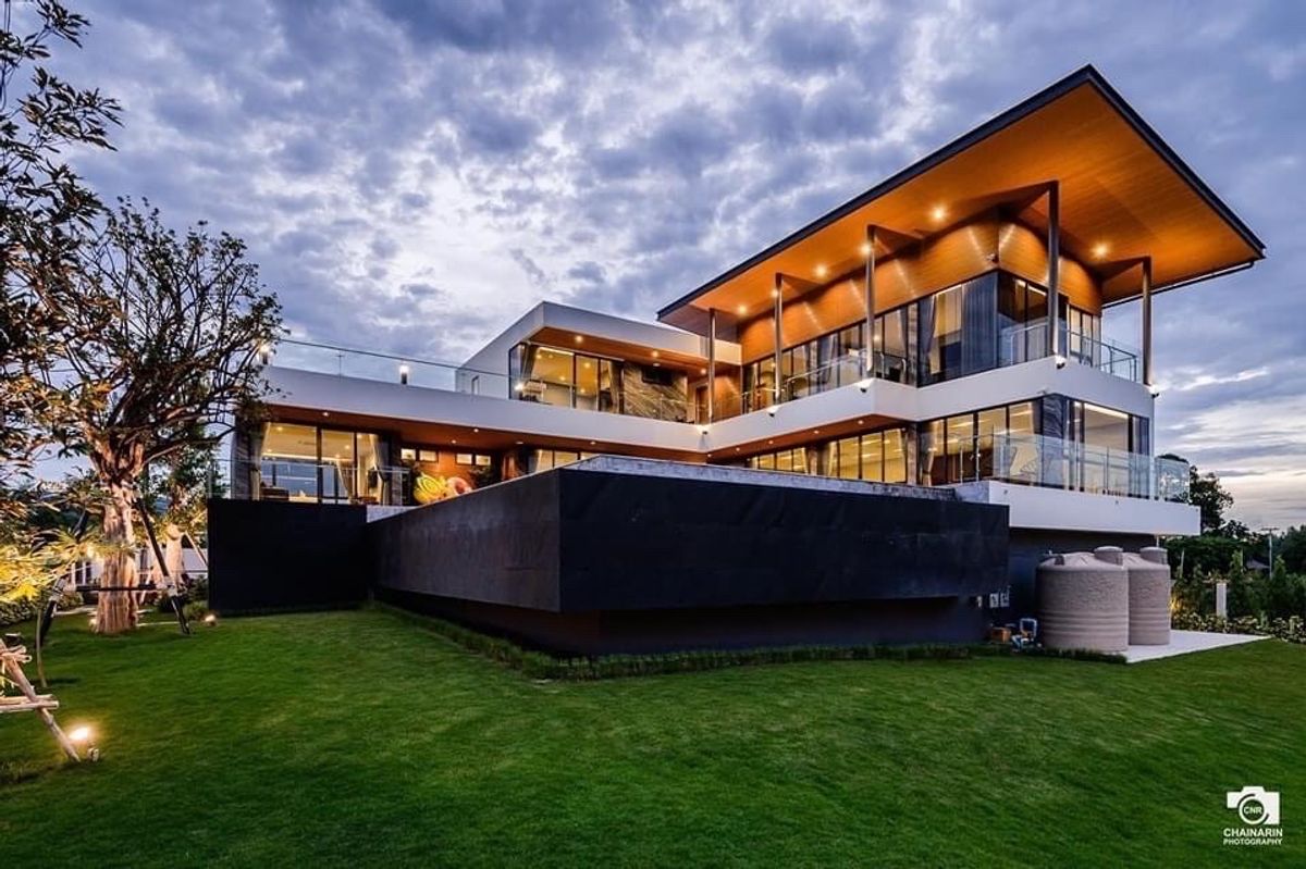 For SaleHousePak Chong KhaoYai : 📢👇Newly built house for sale (April 2024), 360 degree mountain view with swimming pool, salt system, located in an area with good weather all year round (Kut Kla). Big house, large area, fully decorated, ready to move in.