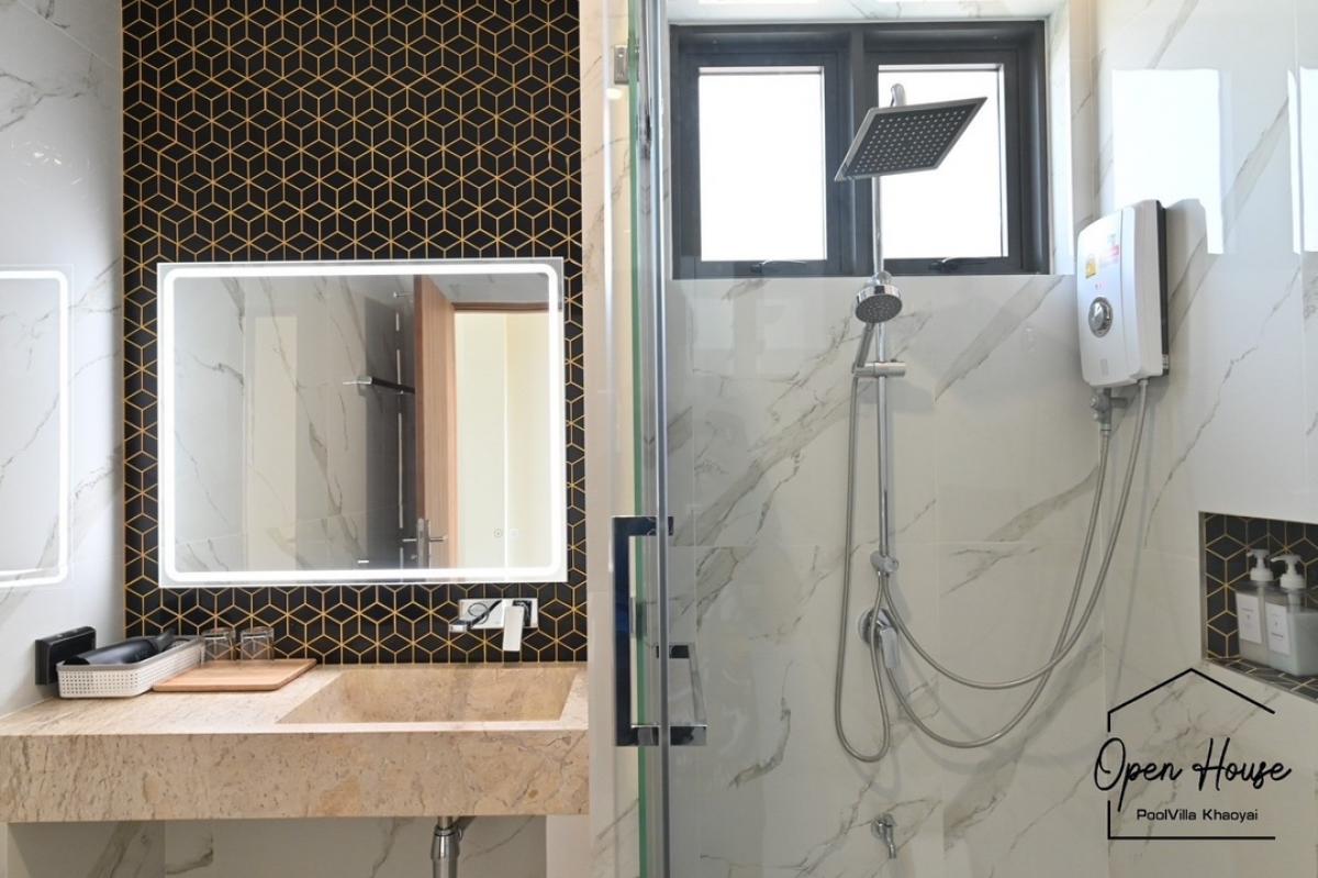 ขายบ้านปากช่อง เขาใหญ่ : 📢👇ขาย บ้านใหม่  วิวเขา 360 องศา พร้อมสระว่ายน้ำ ระบบเกลือ ตั้งอยู่ในพื้นที่ ที่อากาศดี ตลอดปี (กุดคล้า) บ้านหลังใหญ่ พื้นที่ใหญ่ ตกแต่งครบ พร้อมเข้าอยู่