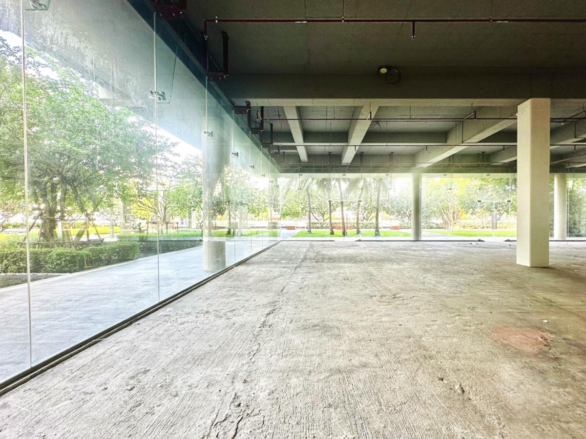 ขายร้านค้า/ตลาดนัดวงเวียนใหญ่ เจริญนคร : RETAIL SPACE FOR SALE▪️Walking distance to BTS ▪️Can be Restaurant, Office▪️620.53 sqm▪️Jimlim 086-4982461