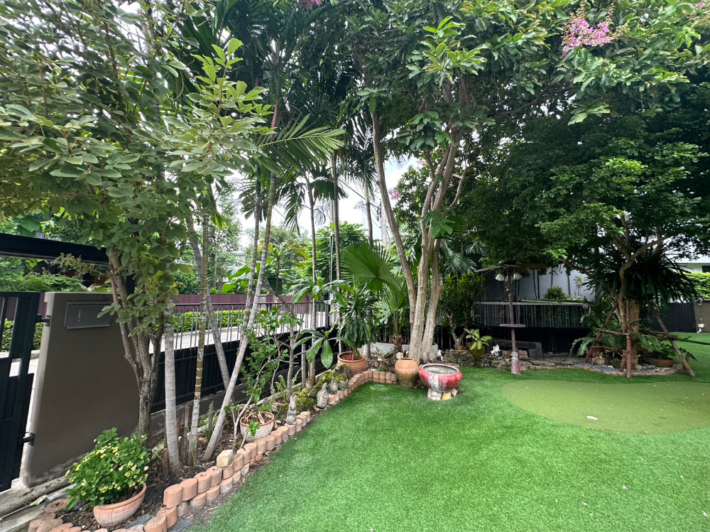 ขายบ้านพัฒนาการ ศรีนครินทร์ : บ้านเดี่ยวหลังใหญ่ บนถนนกรุงเทพกรีฑา ซอย 7