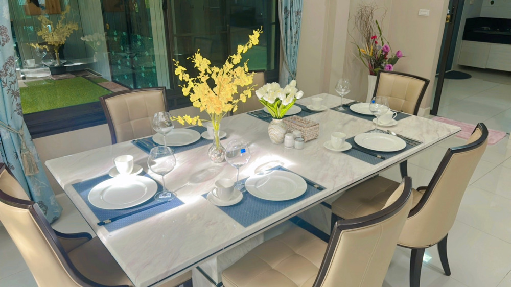 ขายบ้านพัฒนาการ ศรีนครินทร์ : บ้านเดี่ยวหลังใหญ่ บนถนนกรุงเทพกรีฑา ซอย 7