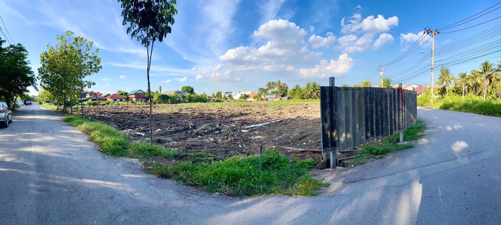 For SaleLandRathburana, Suksawat : Land for sale, Phutthabucha-Suksawat, near Rama 2 Road.