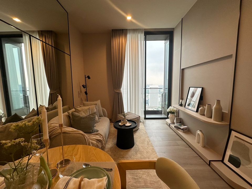 For RentCondoLadprao, Central Ladprao : For rent, 1 large bedroom, 41 sq m, high floor, beautifully decorated, special price, ready to move in.