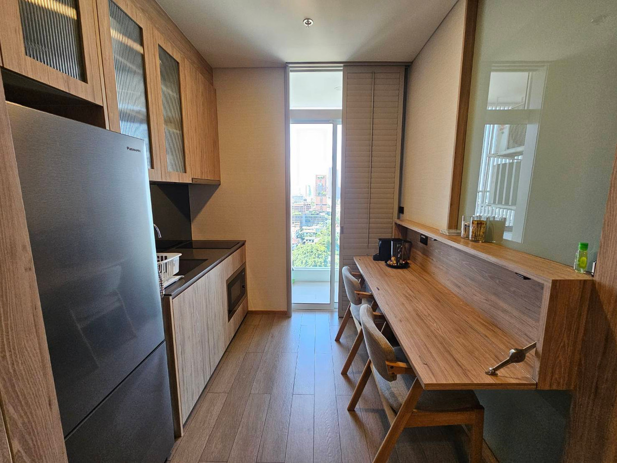 ให้เช่าคอนโดสุขุมวิท อโศก ทองหล่อ : ห้องใหม่ ไม่เคยปล่อยเช่าเลย มีเเม่บ้านดูเเลห้องอย่างดี ห้องสวย วิวสวย เช่า 1 ห้องนอน 1 ห้องน้ำ ไซมิส เอ็กซ์คลูซีพ สุขุมวิท 42