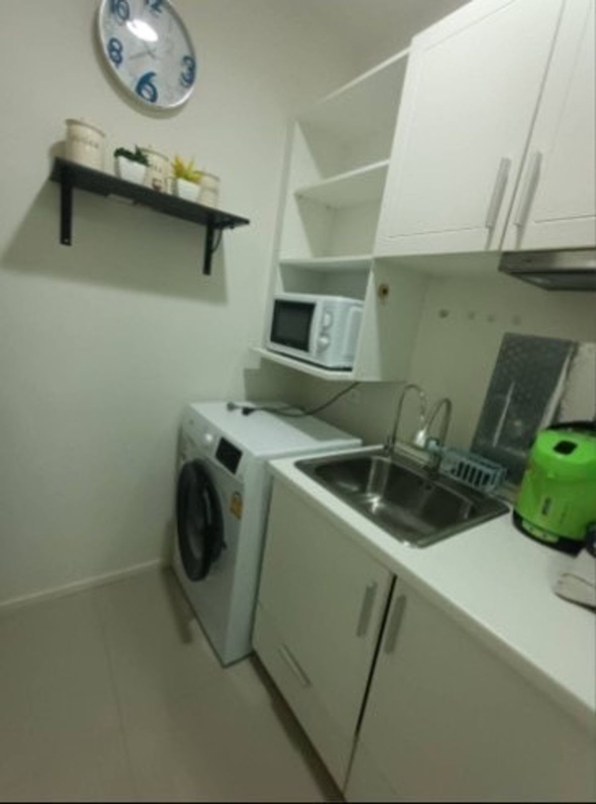 ขายคอนโดบางนา แบริ่ง ลาซาล : S-KZTB101  ขายคอนโด เคนซิงตัน แบริ่ง, ชั้น 4 วิวเมือง 47 ตรม. 2นอน 1น้ำ 2.1 ล้าน 064-959-8900