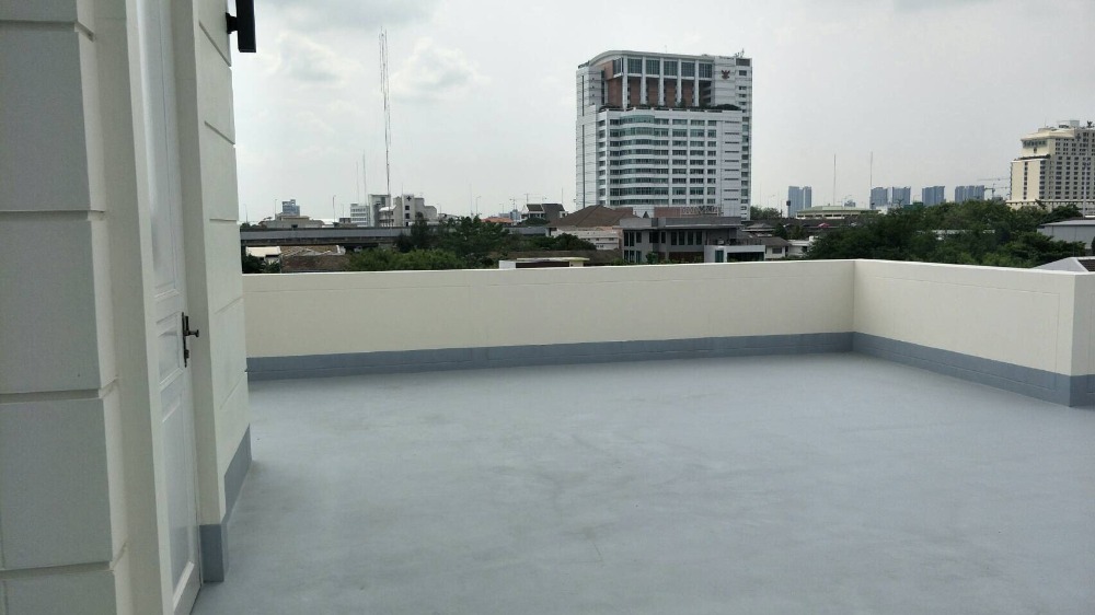 ขายบ้านอารีย์ อนุสาวรีย์ : บ้านเดี่ยวซอยอารีย์ 5 ห้องนอนสร้างใหม่