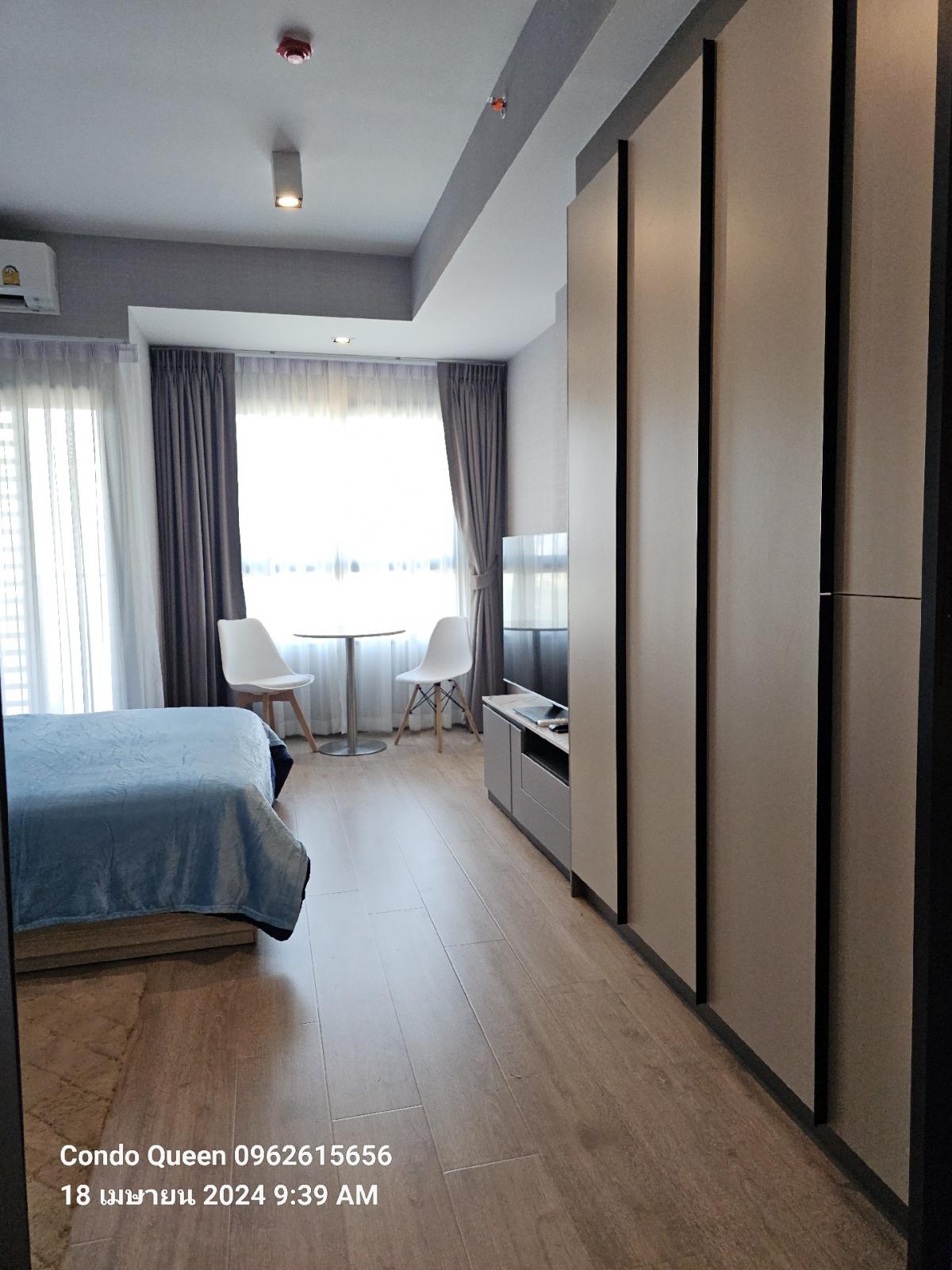 ให้เช่าคอนโดพระราม 9 เพชรบุรีตัดใหม่ RCA : Condo for RENT ** Ideo Rama 9 -Asoke  ห้องกว้าง 27 ตรม.  พร้อมอยู่@16,000  ห้องจริงพร้อมให้เข้าชมค่ะ โทรเลย  0962615656ห้องกว้าง 27 ตรม.   พร้อมอยู่ Location : Rama 9Rental Price : 16,000 BahtCondominium near MRT : Rama 9 StationCondominium Unit Size : 27