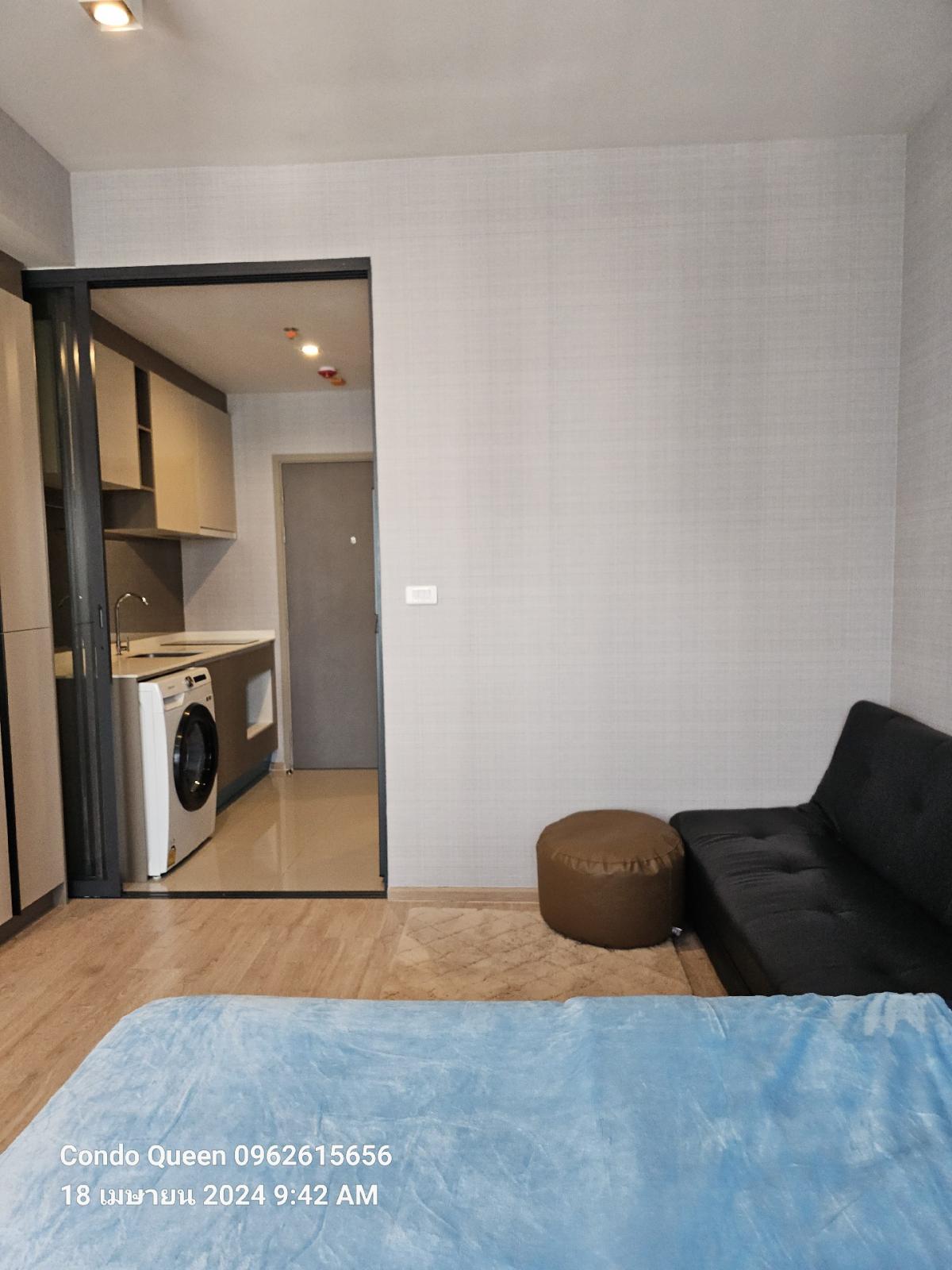 ให้เช่าคอนโดพระราม 9 เพชรบุรีตัดใหม่ RCA : Condo for RENT ** Ideo Rama 9 -Asoke  ห้องกว้าง 27 ตรม.  พร้อมอยู่@16,000  ห้องจริงพร้อมให้เข้าชมค่ะ โทรเลย  0962615656ห้องกว้าง 27 ตรม.   พร้อมอยู่ Location : Rama 9Rental Price : 16,000 BahtCondominium near MRT : Rama 9 StationCondominium Unit Size : 27