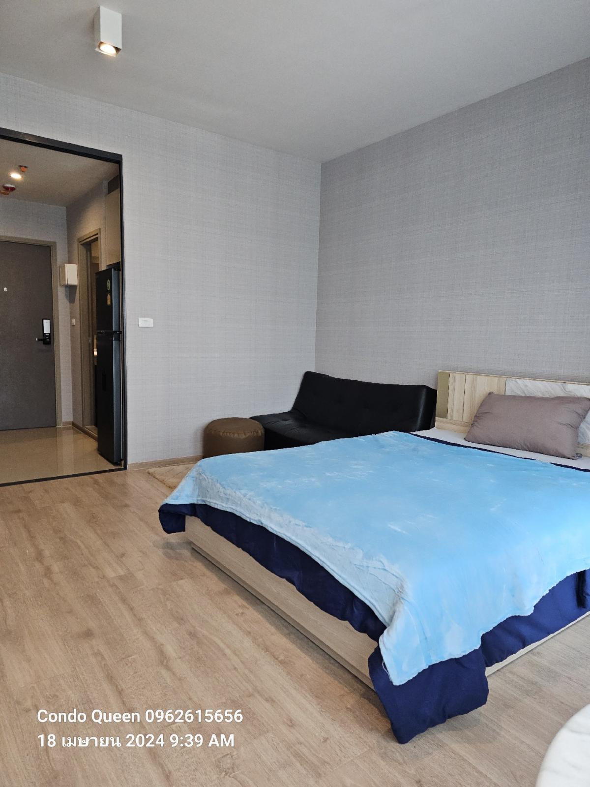 ให้เช่าคอนโดพระราม 9 เพชรบุรีตัดใหม่ RCA : Condo for RENT ** Ideo Rama 9 -Asoke  ห้องกว้าง 27 ตรม.  พร้อมอยู่@16,000  ห้องจริงพร้อมให้เข้าชมค่ะ โทรเลย  0962615656ห้องกว้าง 27 ตรม.   พร้อมอยู่ Location : Rama 9Rental Price : 16,000 BahtCondominium near MRT : Rama 9 StationCondominium Unit Size : 27