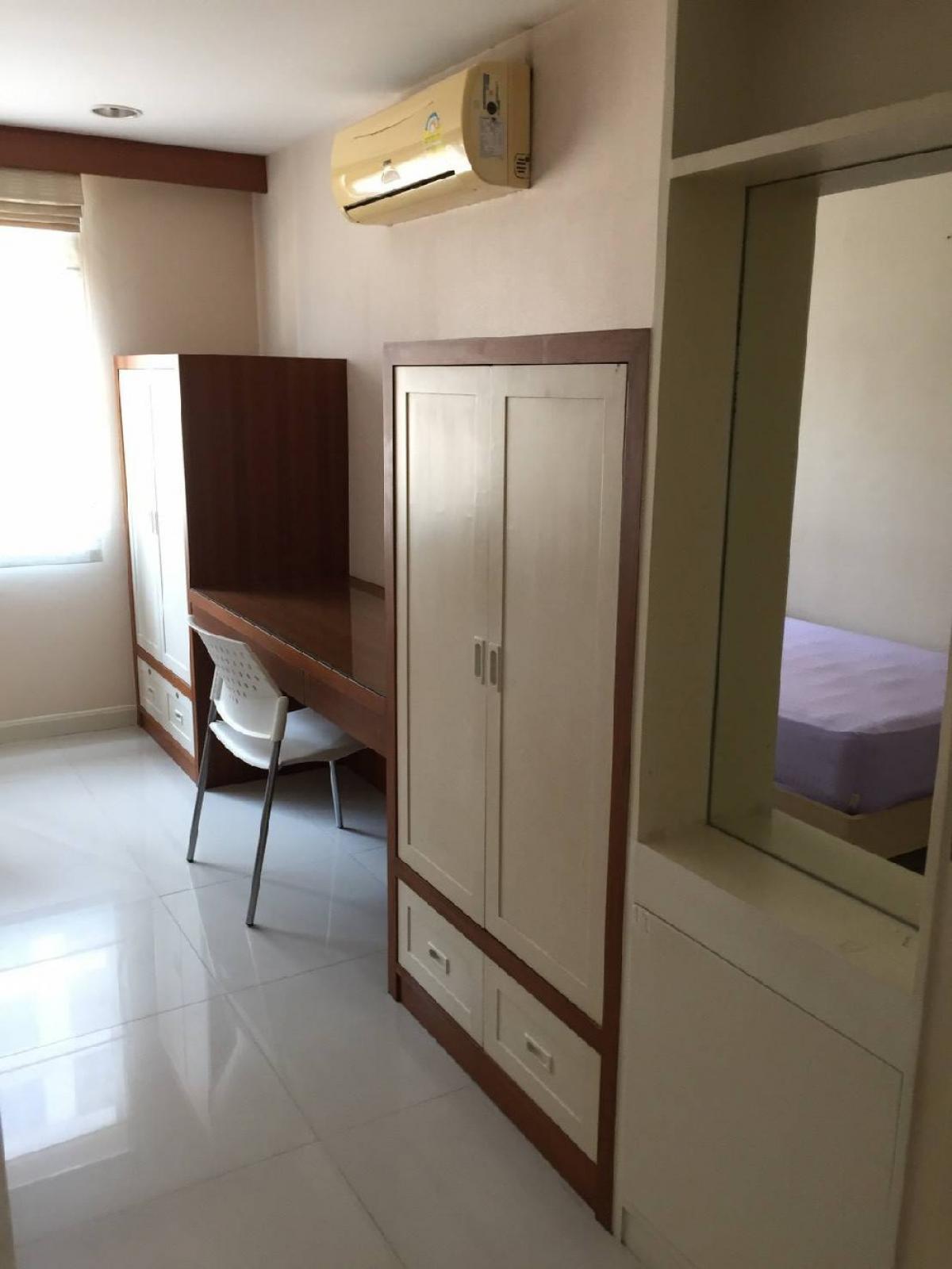 For RentCondoSilom, Saladaeng, Bangrak : 🍒Pabhada Silom Condo Pan Wat Khaek Road Accessible from two sides, Silom Road side and Sathorn Road side. Near Surasak BTS Skytrain