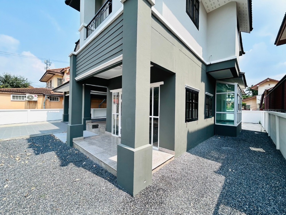 For SaleHousePathum Thani,Rangsit, Thammasat : Single house for sale, newly renovated, ready to move in.