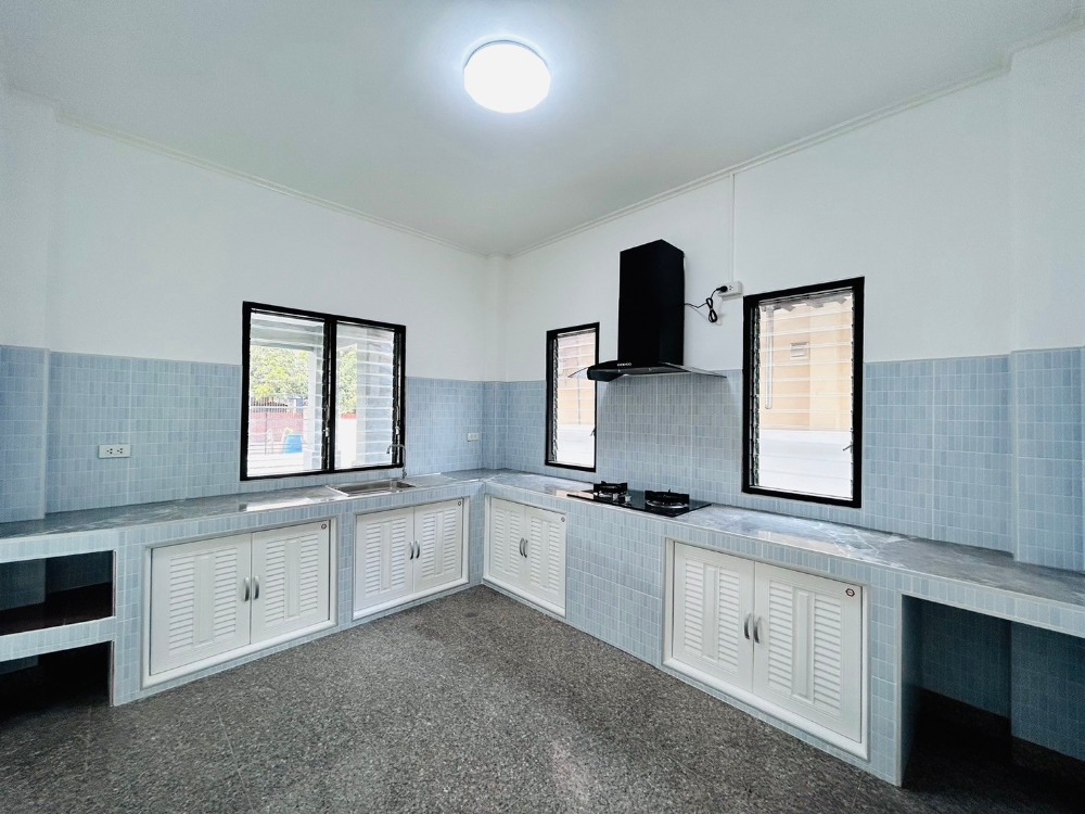 For SaleHousePathum Thani,Rangsit, Thammasat : Single house for sale, newly renovated, ready to move in.