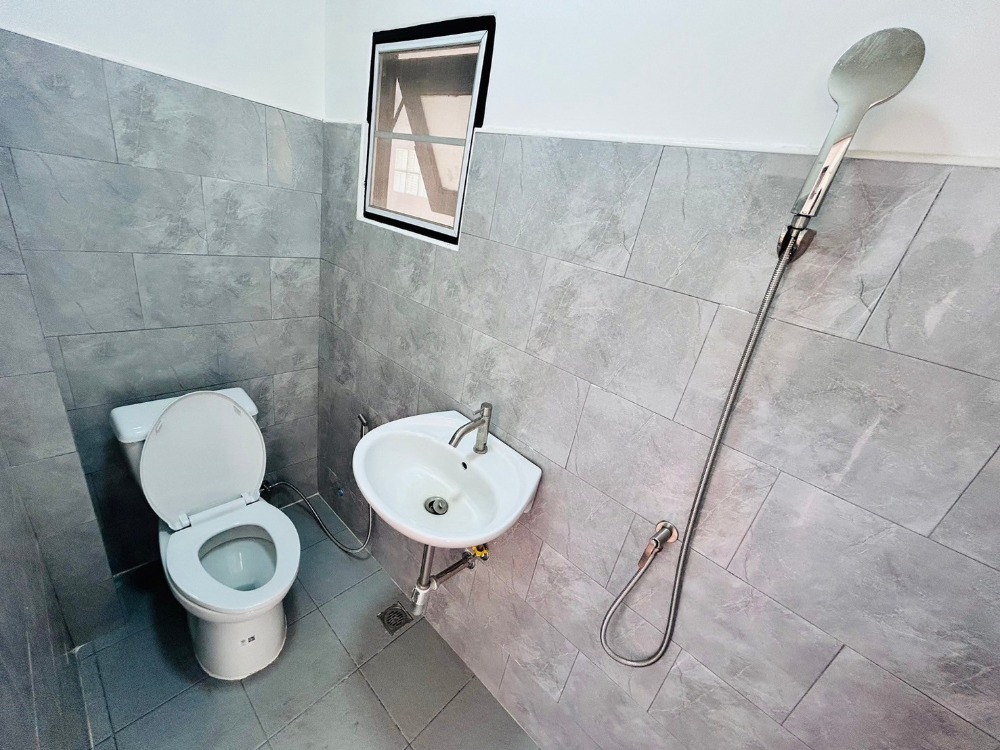 For SaleHousePathum Thani,Rangsit, Thammasat : Single house for sale, newly renovated, ready to move in.