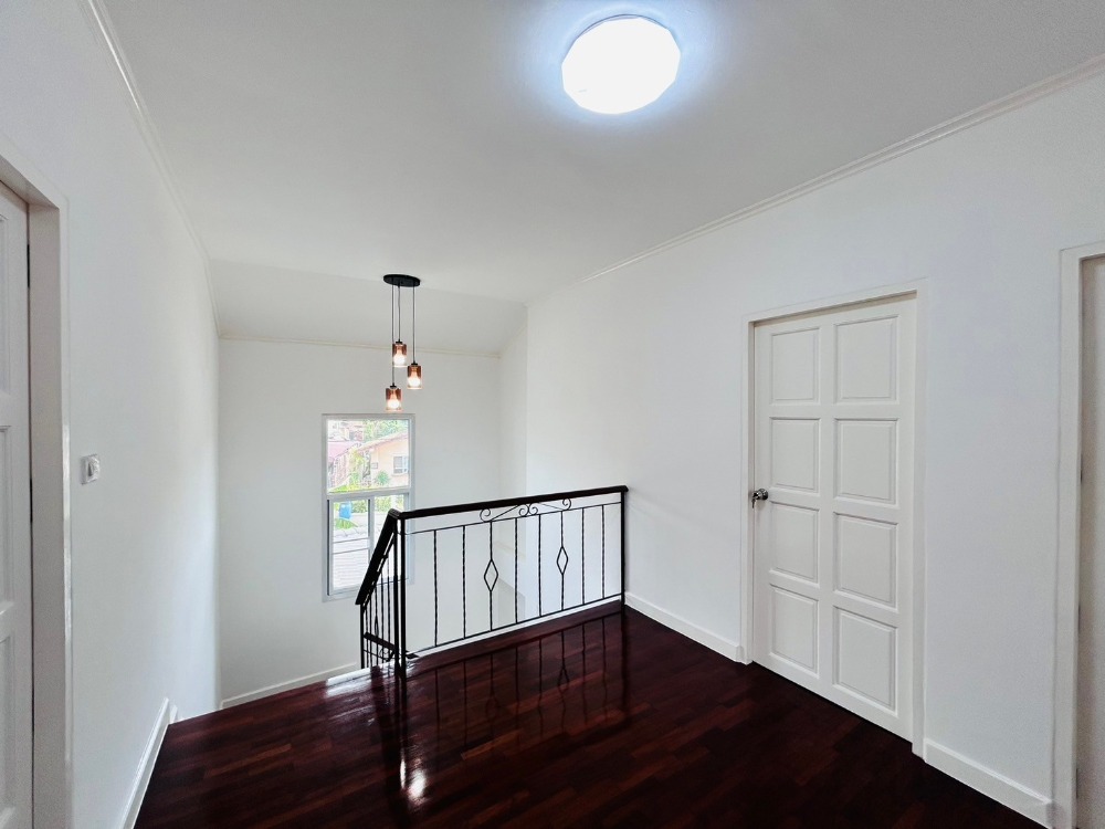 For SaleHousePathum Thani,Rangsit, Thammasat : Single house for sale, newly renovated, ready to move in.