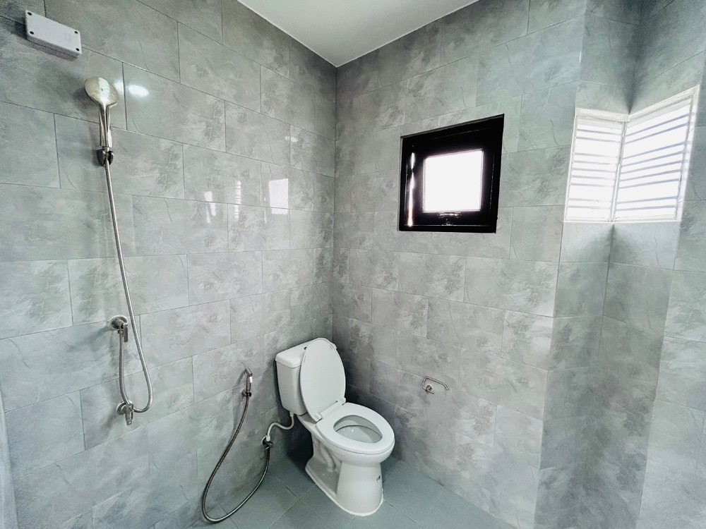 For SaleHousePathum Thani,Rangsit, Thammasat : Single house for sale, newly renovated, ready to move in.