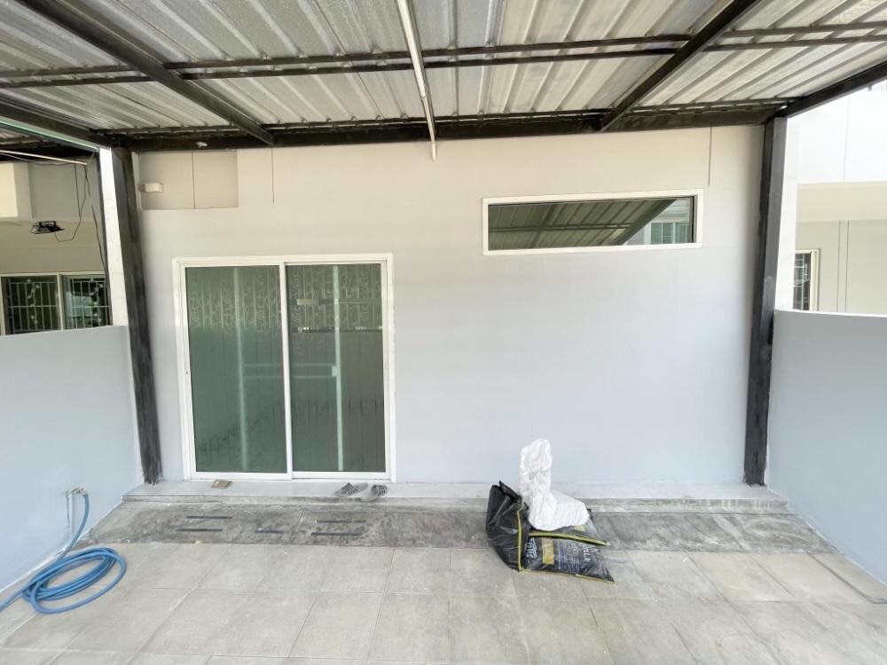 ขายทาวน์โฮมนวมินทร์ รามอินทรา : S-BSVR101 ขาย ทาวน์โฮมหมู่บ้านเบล็ส วิลล์ รามอินทรา 117 2ชั้น ทิศใต้ พื้นที่ 19.30ตร.ว. 3นอน 2น้ำ 2.49ล้าน 064-959-8900