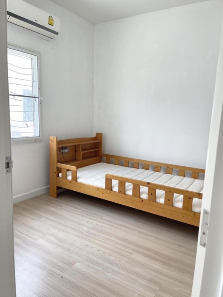 ขายทาวน์โฮมนวมินทร์ รามอินทรา : S-BSVR101 ขาย ทาวน์โฮมหมู่บ้านเบล็ส วิลล์ รามอินทรา 117 2ชั้น ทิศใต้ พื้นที่ 19.30ตร.ว. 3นอน 2น้ำ 2.49ล้าน 064-959-8900