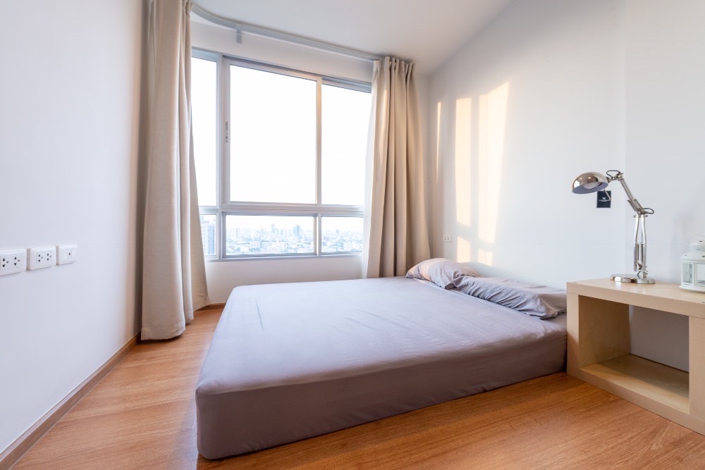 For SaleCondoOnnut, Udomsuk : The Base Sukhumvit77 1b1b 2.39MB Special Price Tel : 0635925888