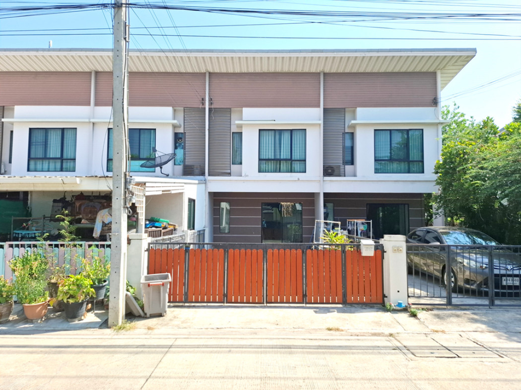ขายนนทบุรี บางใหญ่ บางบัวทอง : ขาย ทาวน์โฮม Modi Villa Bangbuathong : โมดิ วิลล่า บางบัวทอง 130 ตรม. 25 ตร.วา 3 ห้องนอน พร้อมครัว สภาพบ้านสวย น่าอยู่ ราคาสุดพิเศษ