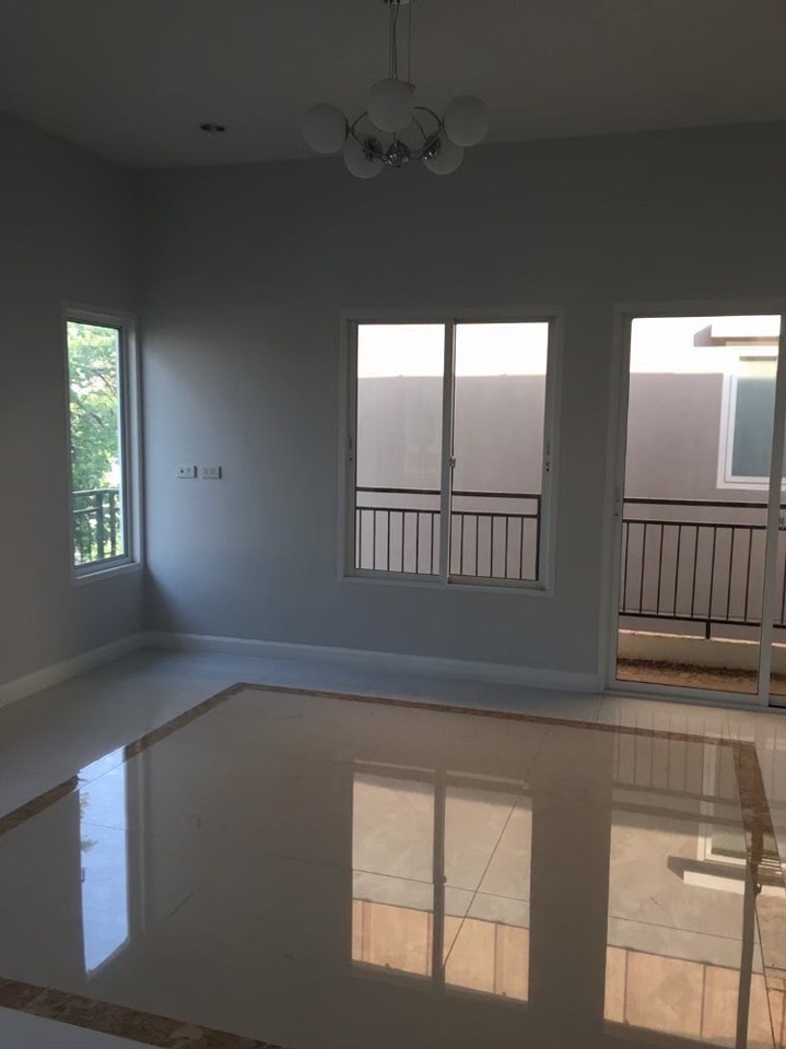 For SaleTownhomeLadprao101, Happy Land, The Mall Bang Kapi : S-LAD01  Townhome for sale, Ladprao 110, size 50 sqw, 3-storey, east, usable area 200 sqm, 6 bed 5 bath, 12 million. 064-959-8900