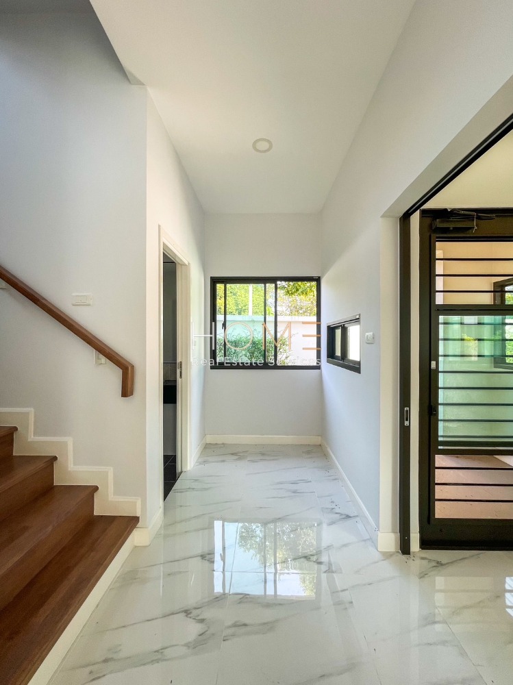 ขายบ้านมีนบุรี-ร่มเกล้า : บ้านหลังใหญ่ ราคาดีที่สุดในร่มเกล้า ✨ บ้านเดี่ยว เทรนดี้ ธารา ร่มเกล้า / 3 ห้องนอน (ขาย), Trendy Tara Romklao / Detached House 3 Bedrooms (FOR SALE) AA431