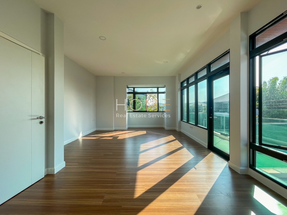 ขายบ้านมีนบุรี-ร่มเกล้า : บ้านหลังใหญ่ ราคาดีที่สุดในร่มเกล้า ✨ บ้านเดี่ยว เทรนดี้ ธารา ร่มเกล้า / 3 ห้องนอน (ขาย), Trendy Tara Romklao / Detached House 3 Bedrooms (FOR SALE) AA431