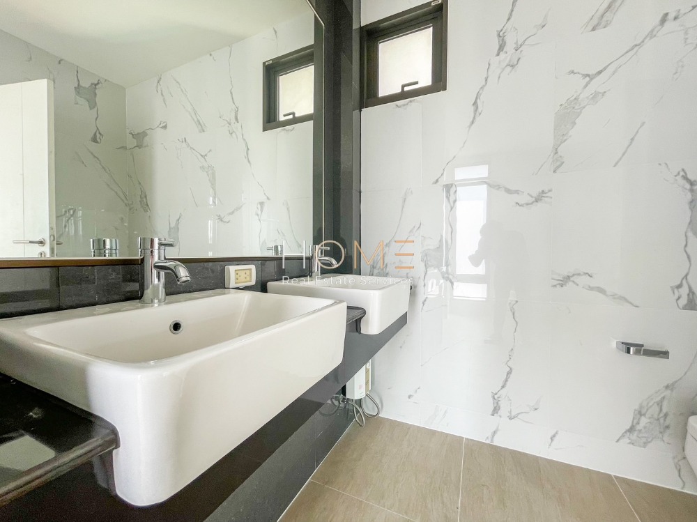 ขายบ้านมีนบุรี-ร่มเกล้า : บ้านหลังใหญ่ ราคาดีที่สุดในร่มเกล้า ✨ บ้านเดี่ยว เทรนดี้ ธารา ร่มเกล้า / 3 ห้องนอน (ขาย), Trendy Tara Romklao / Detached House 3 Bedrooms (FOR SALE) AA431