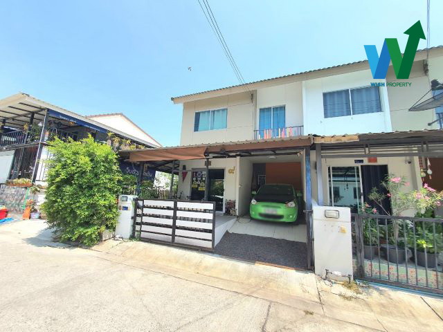 For SaleTownhomePathum Thani,Rangsit, Thammasat : Urgent sale, corner house, Baan Pruksa 107, Tiwanon-Rangsit, size 23.6 sq m, 3 bedrooms, 2 bathrooms, near Sri Saman Expressway. Don Muang Elevated Expressway Tollway