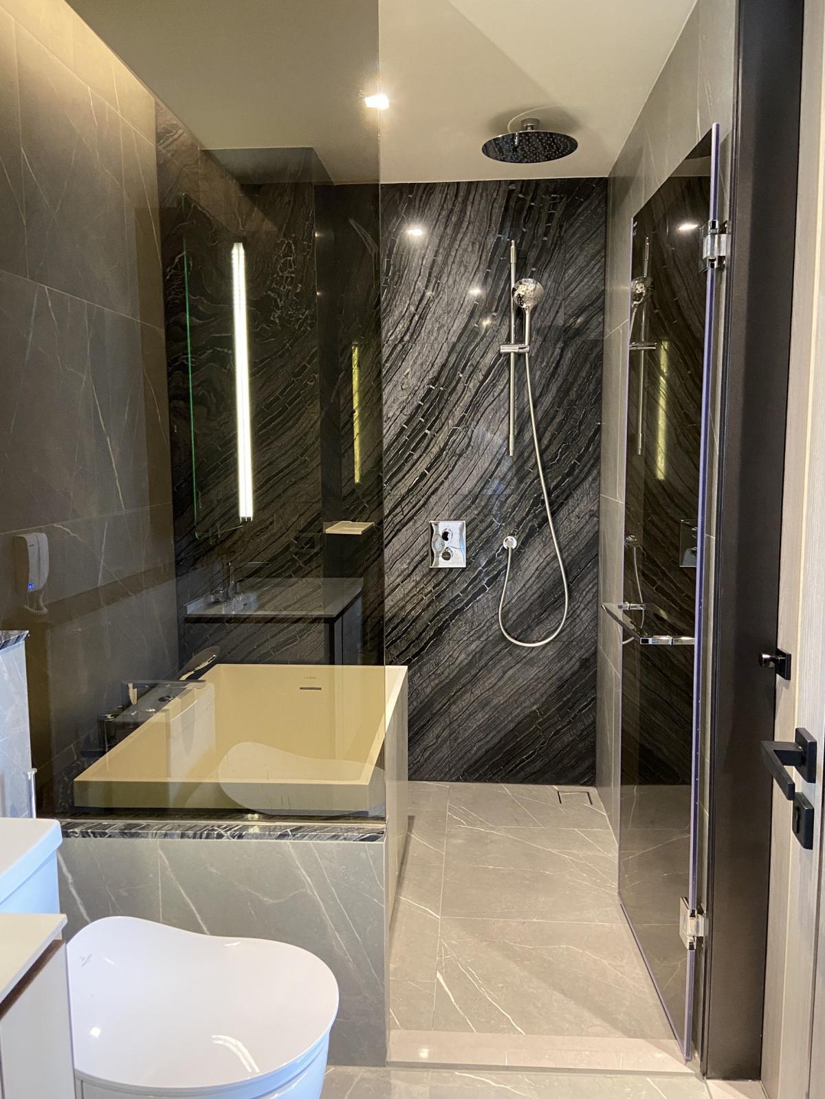 For RentCondoSukhumvit, Asoke, Thonglor : The Reserve Sukhumvit 61 for rent 50k per month 064-274-8883