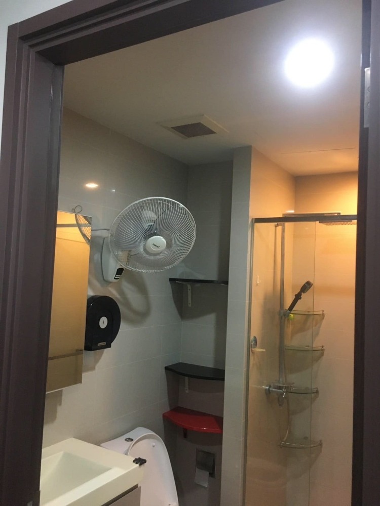 ขายคอนโดโชคชัย4 ลาดพร้าว71 : S-LCC102  ขายคอนโด ลุมพินี วิลล์ ลาดพร้าว โชคชัย4, ชั้น 14 ตึกบี 28.61 ตรม. 1นอน 1น้ำ 2 ล้าน 064-959-8900