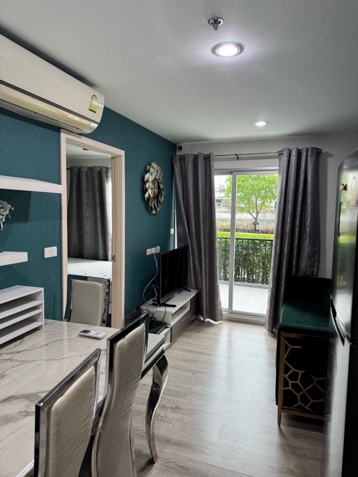 For RentCondoBang kae, Phetkasem : For rent Chewathai Phetkasem 27 (Chewathai Phetkasem 27), opposite Siam University, near MRT/BTS Bang Wa, ready to move in, fully furnished.