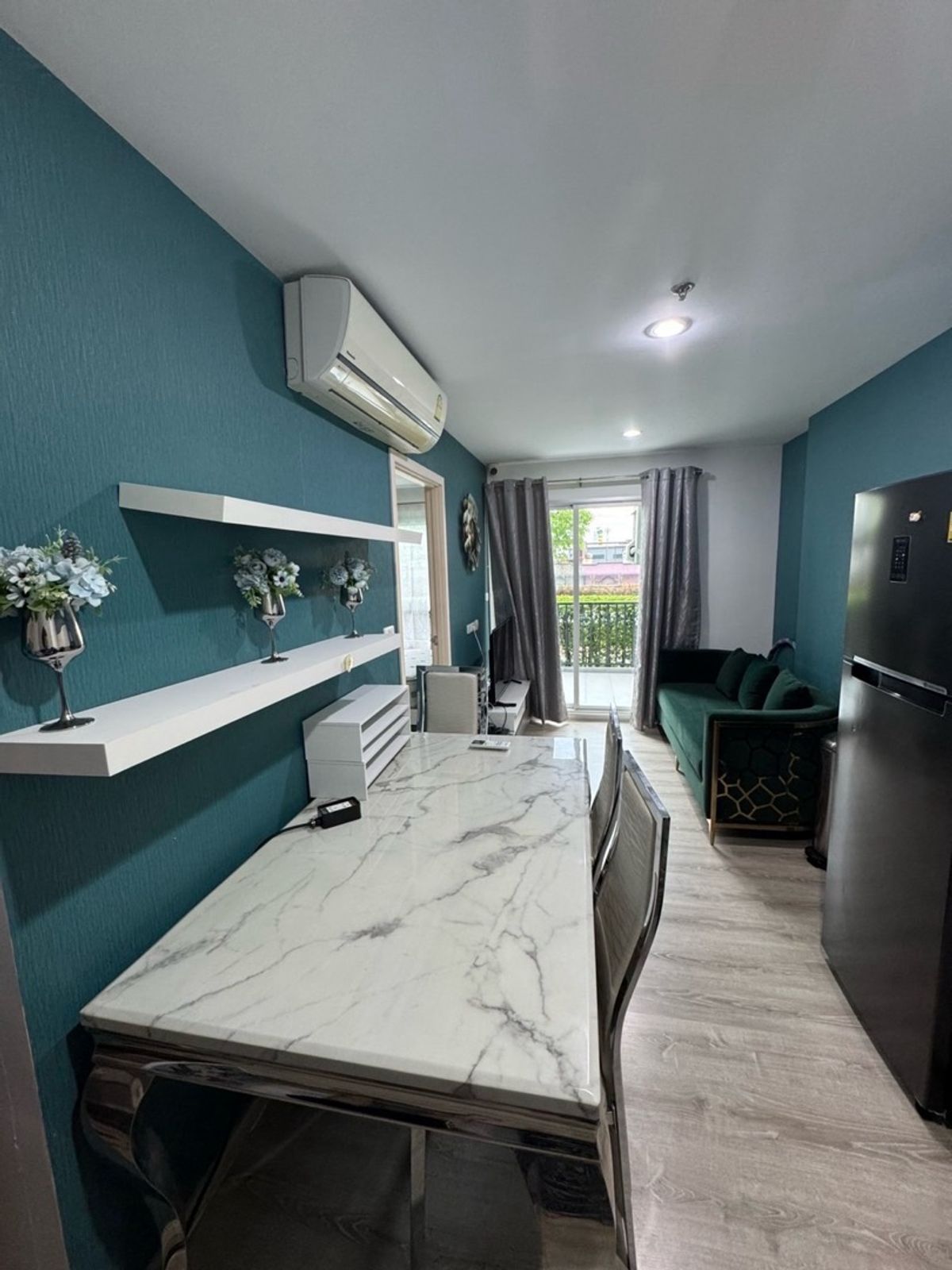 For RentCondoBang kae, Phetkasem : For rent Chewathai Phetkasem 27 (Chewathai Phetkasem 27), opposite Siam University, near MRT/BTS Bang Wa, ready to move in, fully furnished.