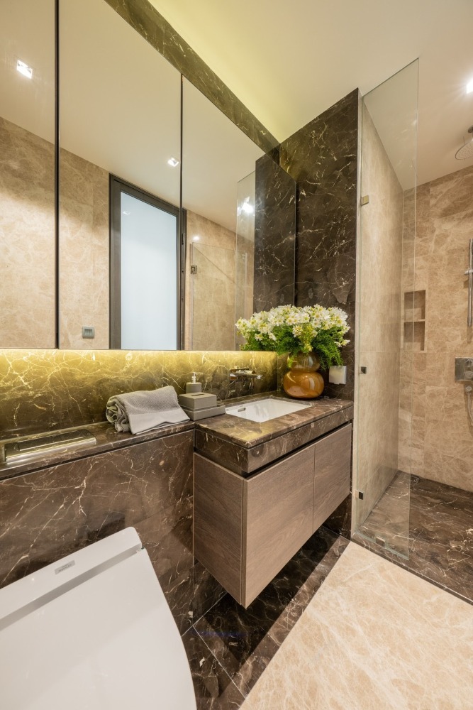 For RentCondoWitthayu, Chidlom, Langsuan, Ploenchit : For rent, 1 bedroom, beautifully decorated, fully furnished, ready to move in.