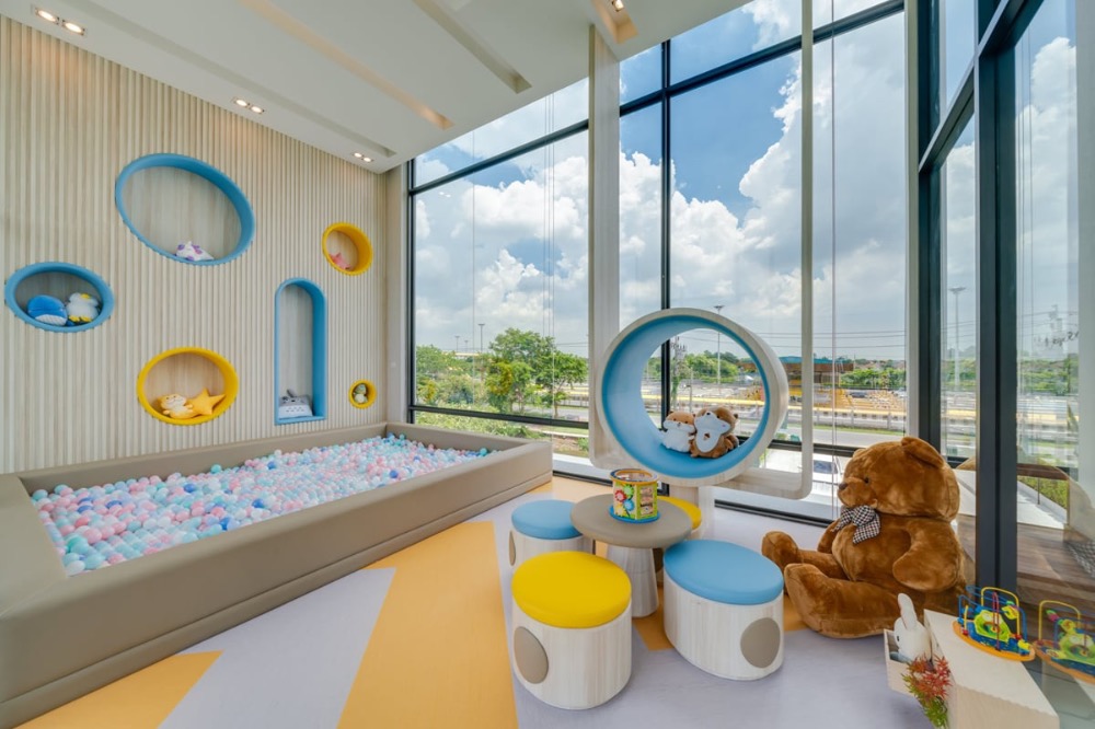 ขายบ้านมีนบุรี-ร่มเกล้า : 🔥🔥 𝐅𝐎𝐑 𝐒𝐀𝐋𝐄 แปลงสุดท้าย ใกล้คลับเฮ้าส์+++  𝐓𝐡𝐞 𝐂𝐢𝐭𝐲 พระราม 𝟗 รามคำแหง , 𝟒𝐁𝐞𝐝𝐬, 𝟓𝐁𝐚𝐭𝐡𝐬, 𝟑 𝐏𝐚𝐫𝐤𝐢𝐧𝐠, 𝟐𝟕𝟓𝐬𝐪𝐦., 𝐏𝐫𝐢𝐜𝐞 𝟏𝟗.𝟗𝟗𝐦𝐛  ☎️ 𝟎𝟗𝟓𝟗𝟒𝟏𝟓𝟗𝟗𝟗