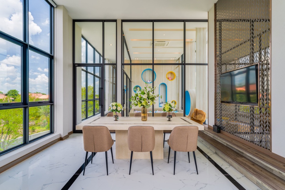 ขายบ้านมีนบุรี-ร่มเกล้า : 🔥🔥 𝐅𝐎𝐑 𝐒𝐀𝐋𝐄 แปลงสุดท้าย ใกล้คลับเฮ้าส์+++  𝐓𝐡𝐞 𝐂𝐢𝐭𝐲 พระราม 𝟗 รามคำแหง , 𝟒𝐁𝐞𝐝𝐬, 𝟓𝐁𝐚𝐭𝐡𝐬, 𝟑 𝐏𝐚𝐫𝐤𝐢𝐧𝐠, 𝟐𝟕𝟓𝐬𝐪𝐦., 𝐏𝐫𝐢𝐜𝐞 𝟏𝟗.𝟗𝟗𝐦𝐛  ☎️ 𝟎𝟗𝟓𝟗𝟒𝟏𝟓𝟗𝟗𝟗