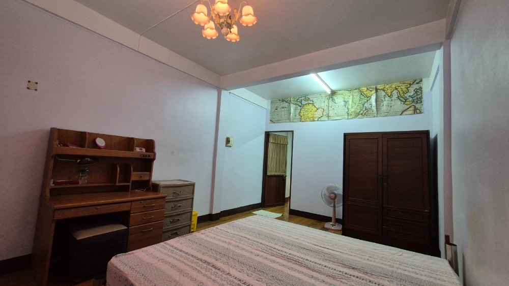 For SaleShop HouseRama3 (Riverside),Satupadit : Commercial building for sale, 3 floors, 2 units.