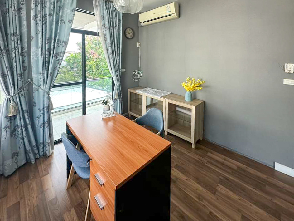 ขายบ้านพัฒนาการ ศรีนครินทร์ : มัณฑนา พระราม 9 - ศรีนครินทร์ / 4 ห้องนอน (ขายพร้อมผู้เช่า), Manthana Rama 9 - Srinakarin / Detached House 4 Bedrooms (SALE WITH TENANT) BZD081