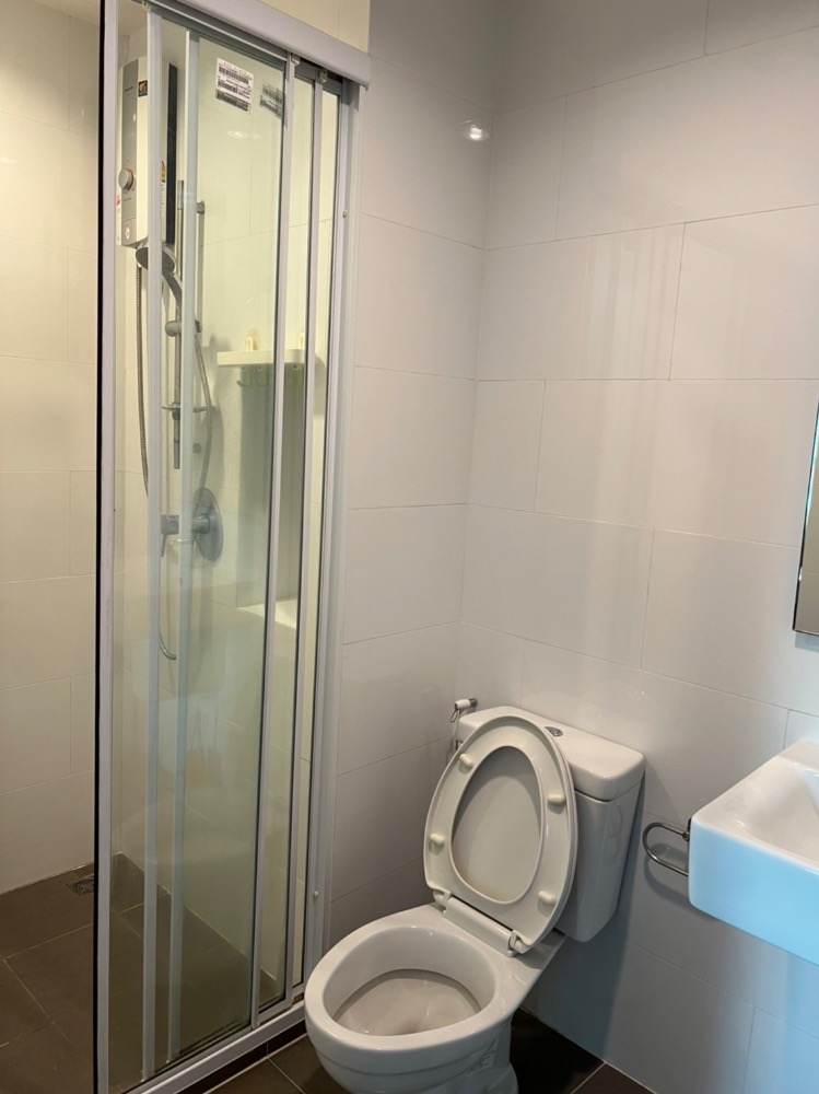 For RentCondoOnnut, Udomsuk : Condo for rent, The Base Park East, Sukhumvit 77, fully furnished condo, ready to move in, near BTS On Nut!!