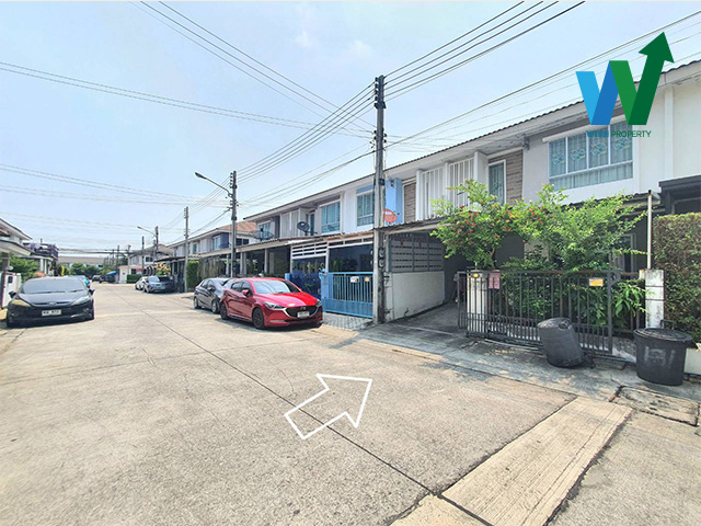 For SaleTownhomePathum Thani,Rangsit, Thammasat : House for sale, Tiwanon - Rangsit, Pruksa Ville 41/1 Bangkadi Soi 6, has 3 bedrooms, 2 bathrooms, near Srisamarn Expressway. Don Muang Elevated Expressway Tollway