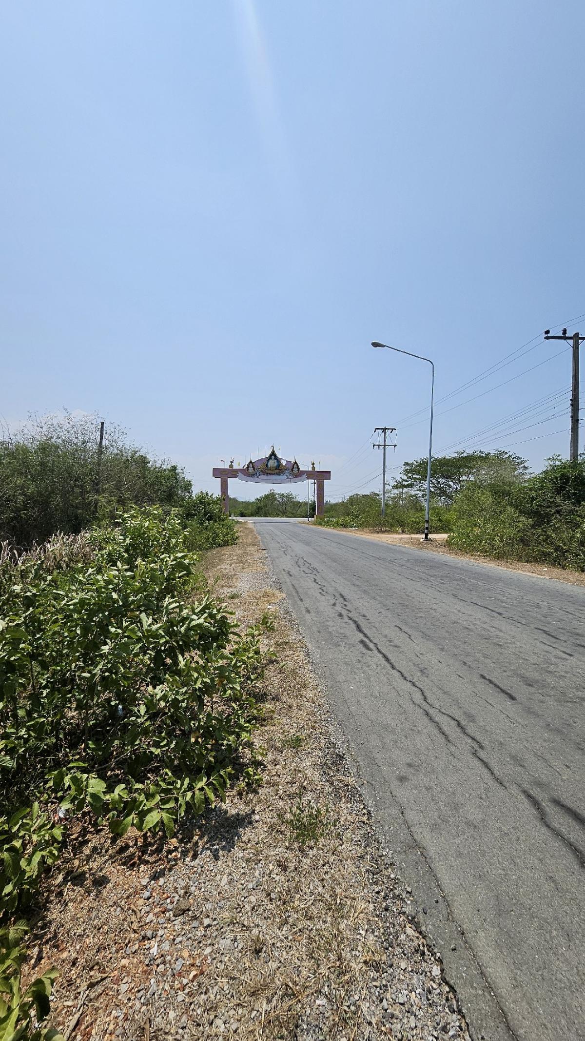 ขายที่ดินหัวหิน ประจวบคีรีขันธ์ : ที่ดินทางลงปากน้ำปราณ ห่างทะเล 4 กม.