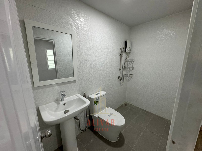 ให้เช่าโฮมออฟฟิศนวมินทร์ รามอินทรา : RB040224 ขาย/ให้เช่า บ้าน Townhome หมู่บ้านฉัตรเกล้าวิลล่า ซ.นวมินทร์ 153 สามารถทำเป็นออฟฟิศหรืออยู่อาศัยได้