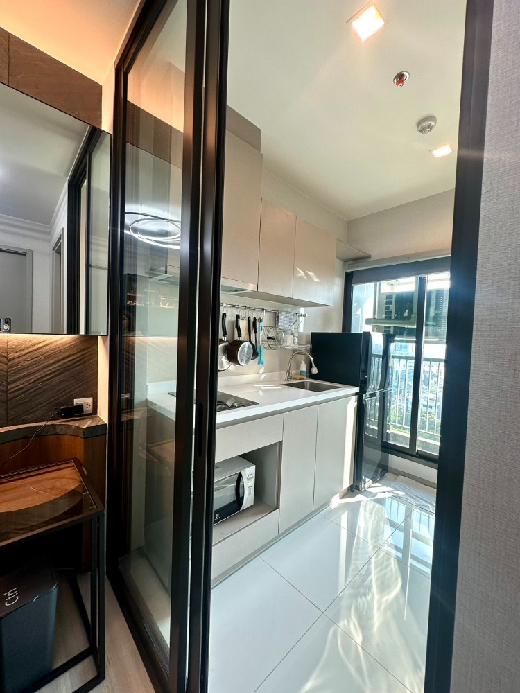 ขายคอนโดอ่อนนุช อุดมสุข : ขายคอนโด  1 bed ใกล้สถานี BTS บางจาก สภาพมือหนึ่ง ตกแต่งสวย พร้อมอยู่  ราคาลดพิเศษ