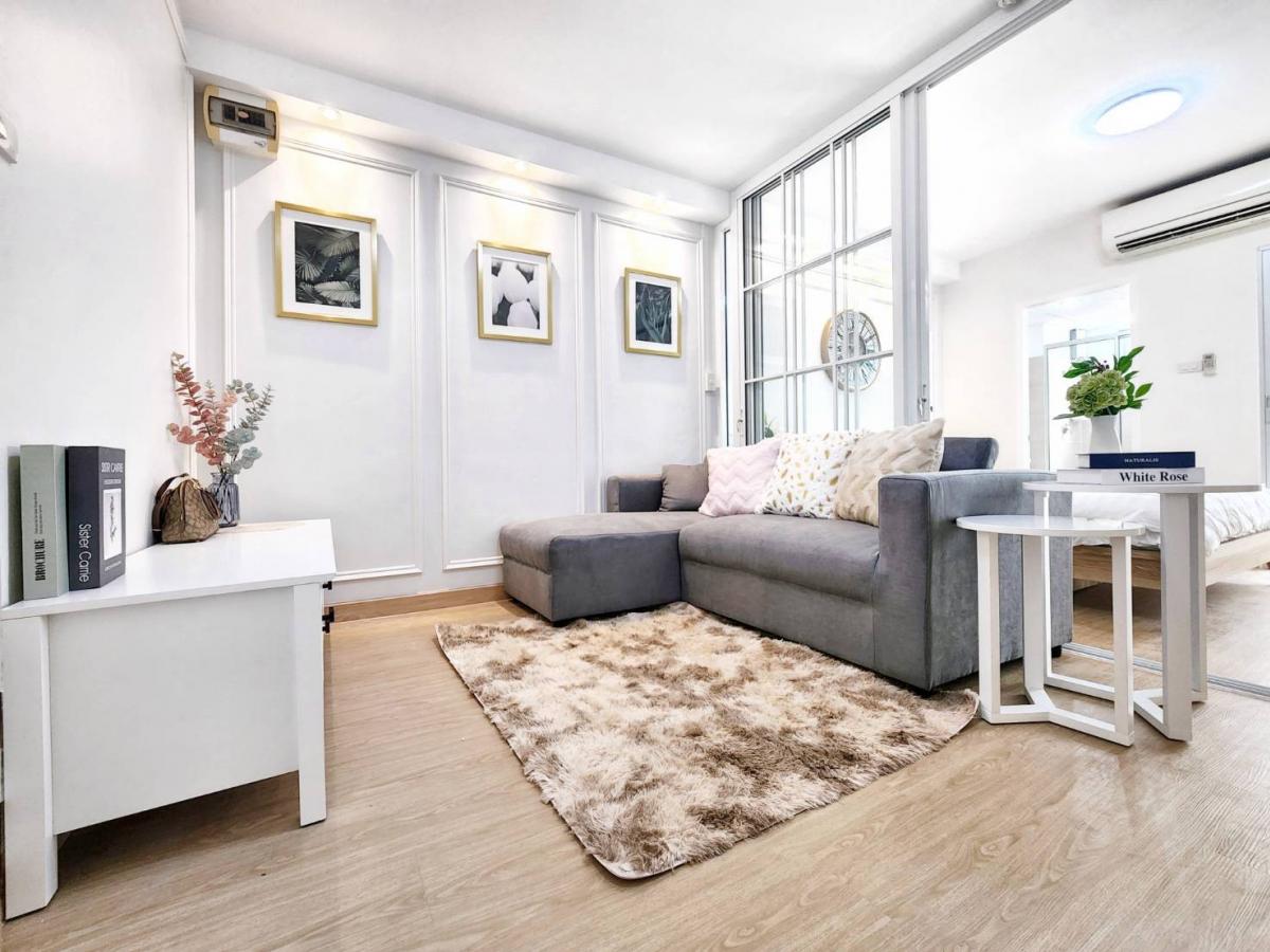 ขายคอนโดรัชดา ห้วยขวาง : 📍📍คอนโดพร้อมอยู่ ✨️จัดเต็มด้วยเฟอร์นิเจอร์และเครื่องใช้ไฟฟ้า✨️ทำเลรัชดา ใกล้ถนนใหญ่ ใกล้รถไฟฟ้า ใกล้ทางด่วน